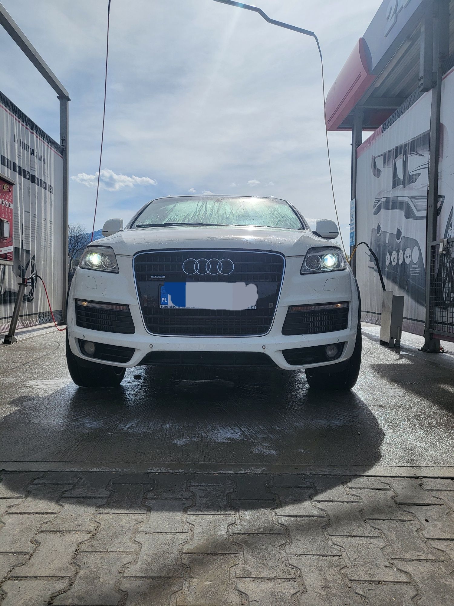 Sprzedam audiQ7 w bardzo dobrym stanie