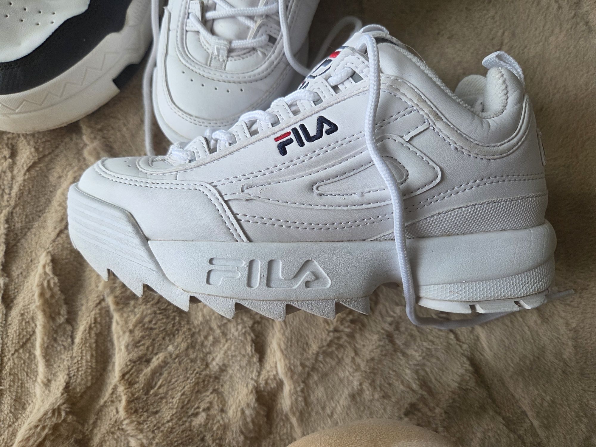Adidasy Fila 36 biale gratis