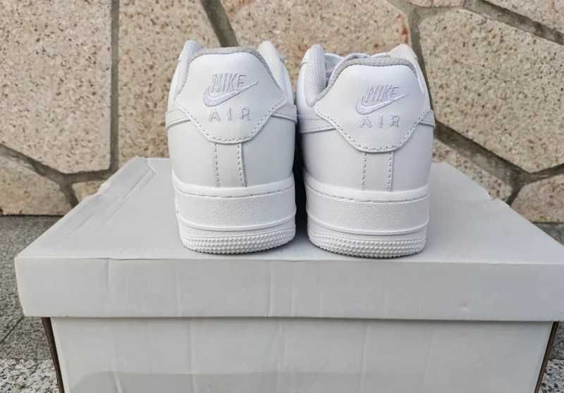 oryginale Nike Air Force 1 Low '07 White 37.5