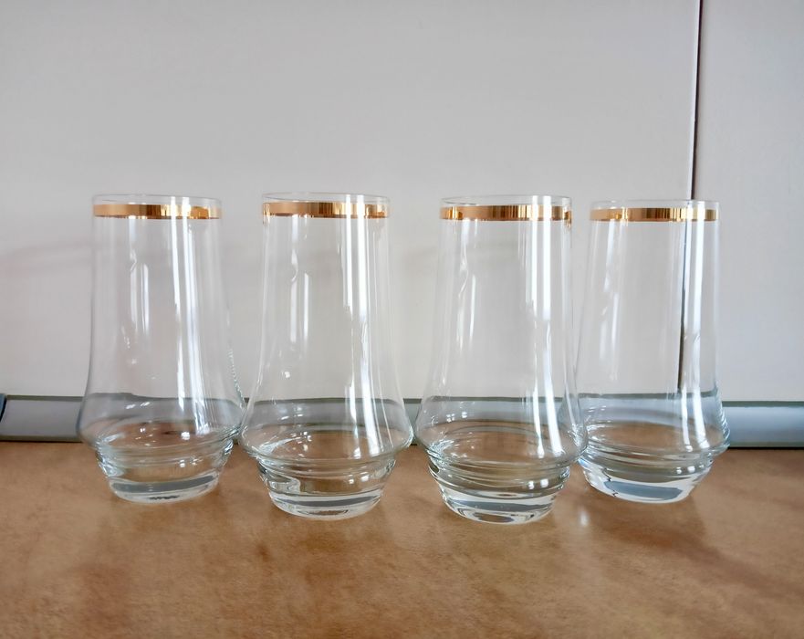 Stare szklanki ze złoceniem vintage