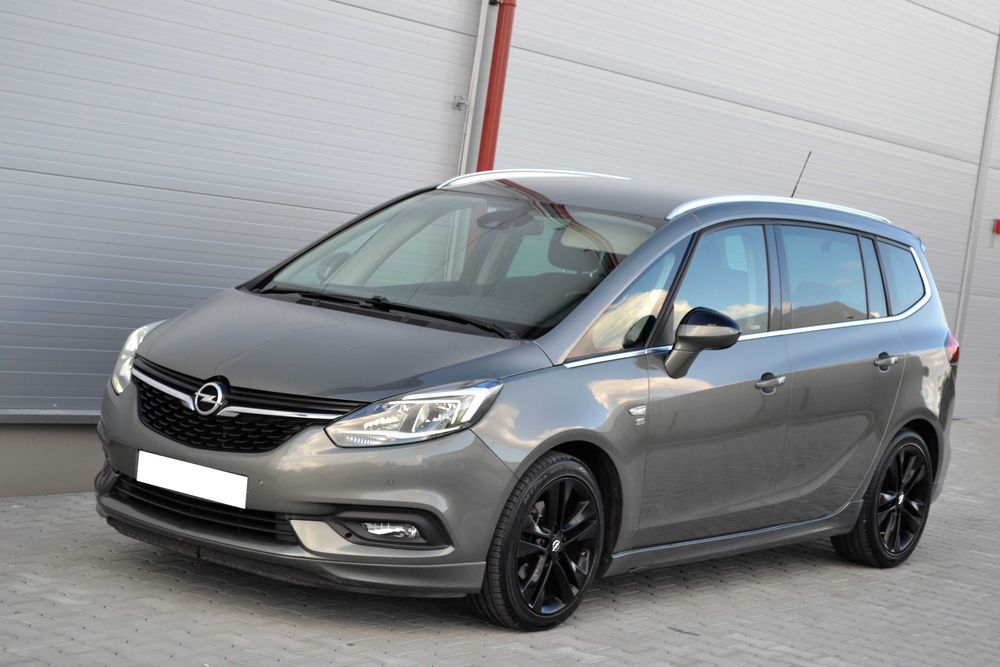 Opel Zafira C Lift 1.4T 140KM OPC Line**Navi**PDC P+T**Kamera cofania