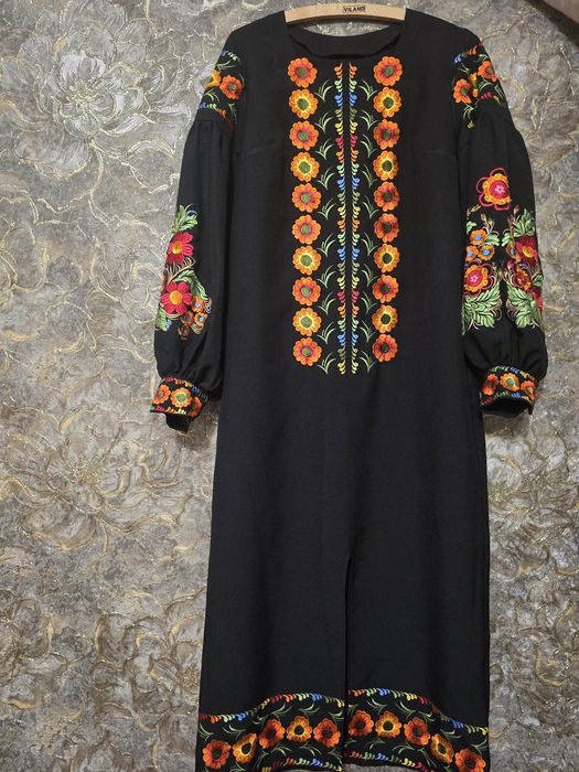 Вишита сукня святкова