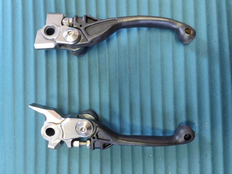 Diverso Material KTM