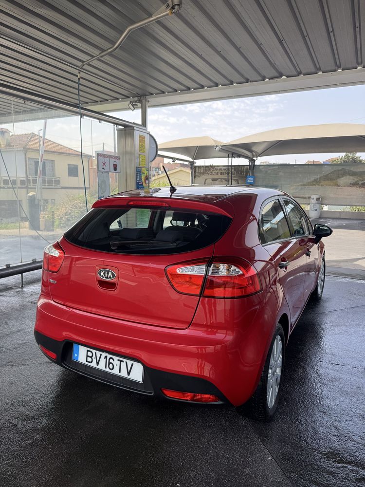 Kia Rio 1.4 Dream Team Edition