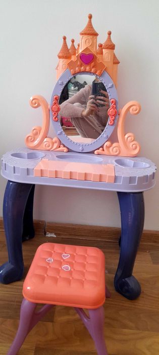 Toaletka dla dziewczynki