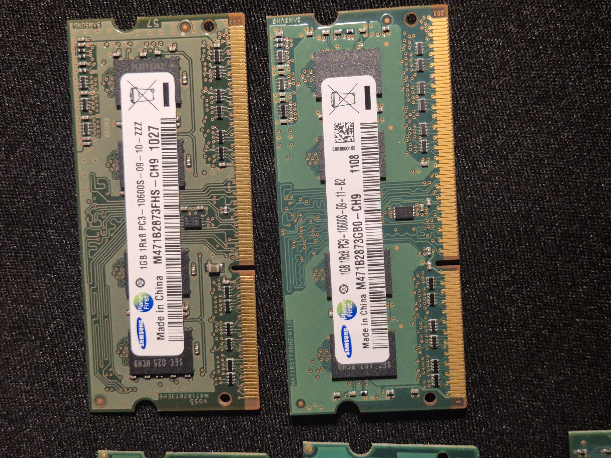Varias memorias ram portatil