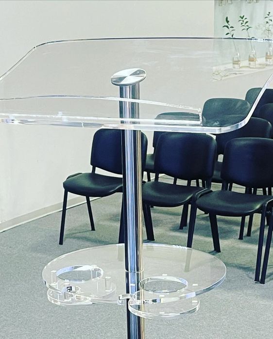 Púlpito Slim com suporte a meio