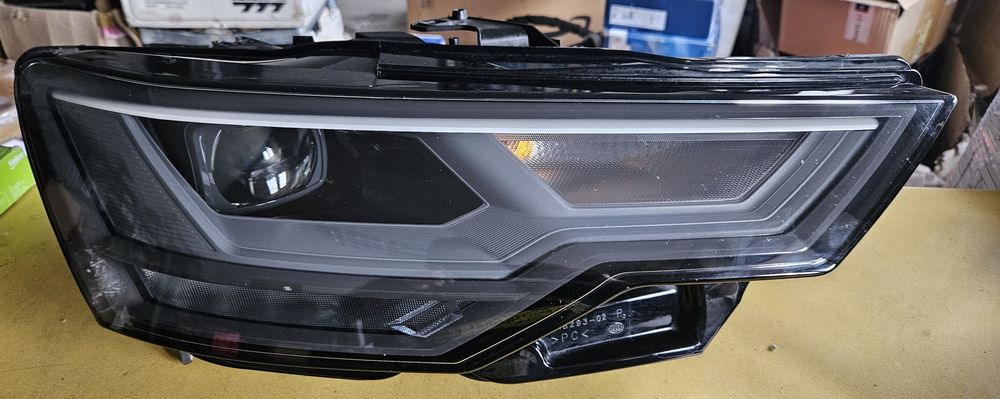 Audi A6 C8 przednia prawa lampa full led 4K0.941.034 bez uszkodzeń
