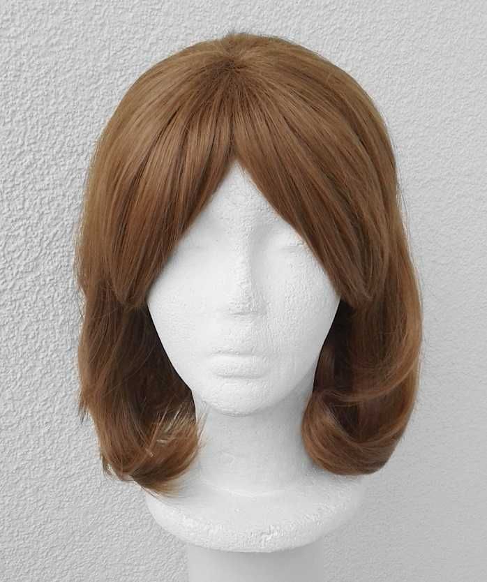 Brązowa krótka peruka bob z grzywką cosplay wig brązowy krótki