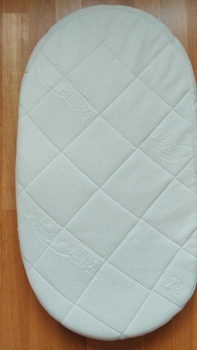 Materac BestCare do gondoli, kołyski, kosza mojżesza 70x37cm