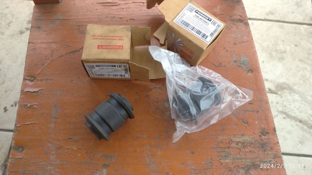 Продам салінблоки на TOYOTA