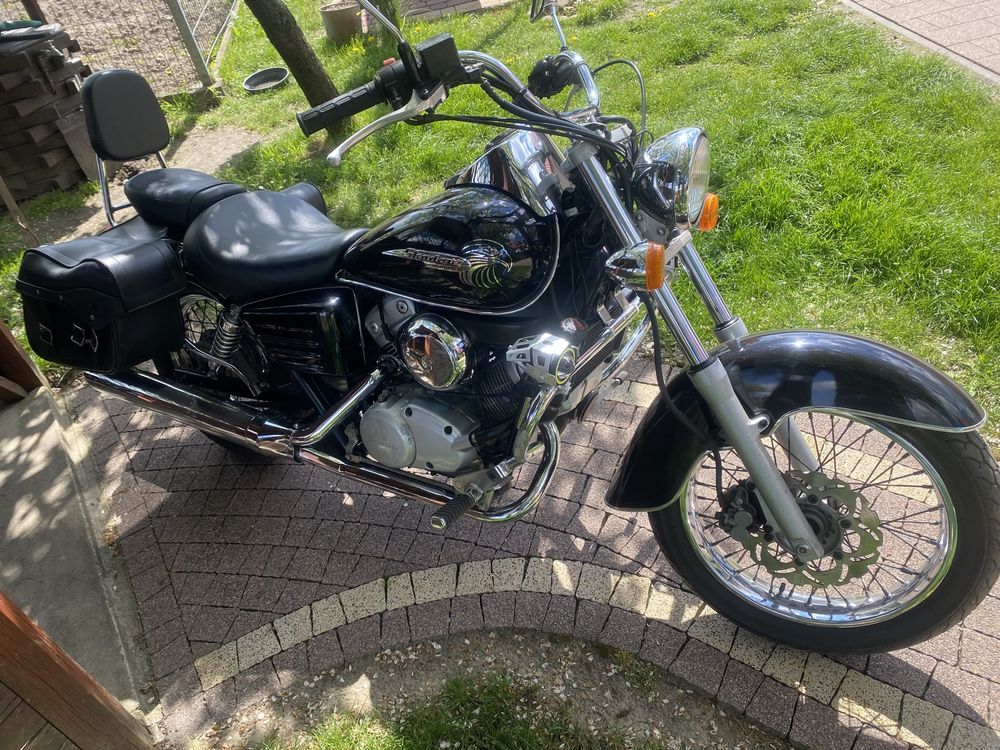 Śliczna Honda Shadov 125