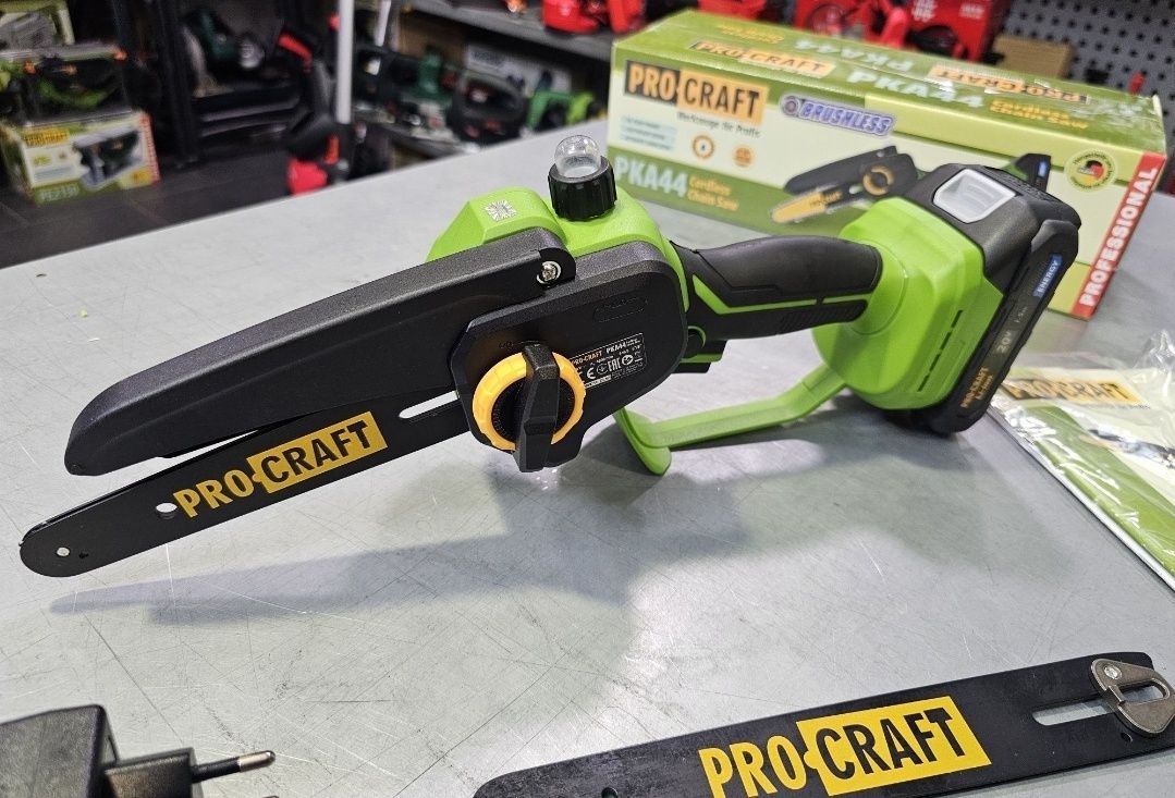 ProCraft PKA44 АвтоСмазка цепи+2шины 2цепи +Акум +З.у Мини Пила Цепная