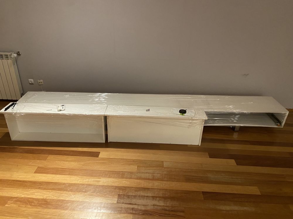 Móvel Branco de Sala em MDF com Gavetas