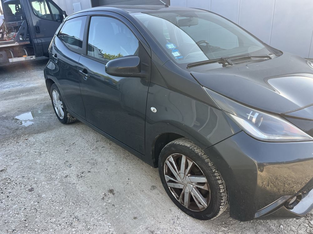 Vendo toyota aygo