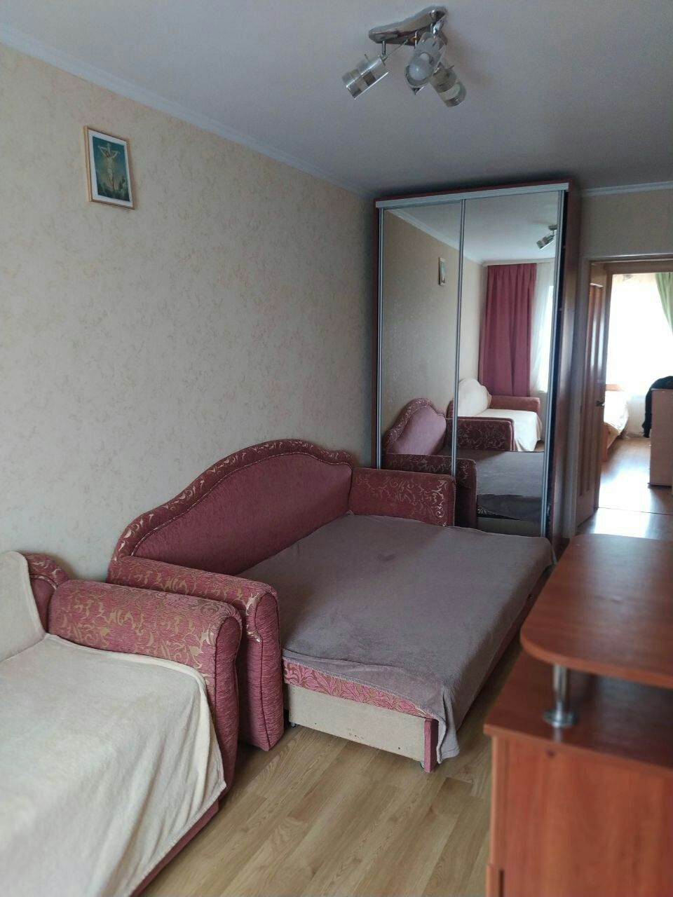 Моршин квартира 3 кімнати подобово, довготривало, всі вигоди.