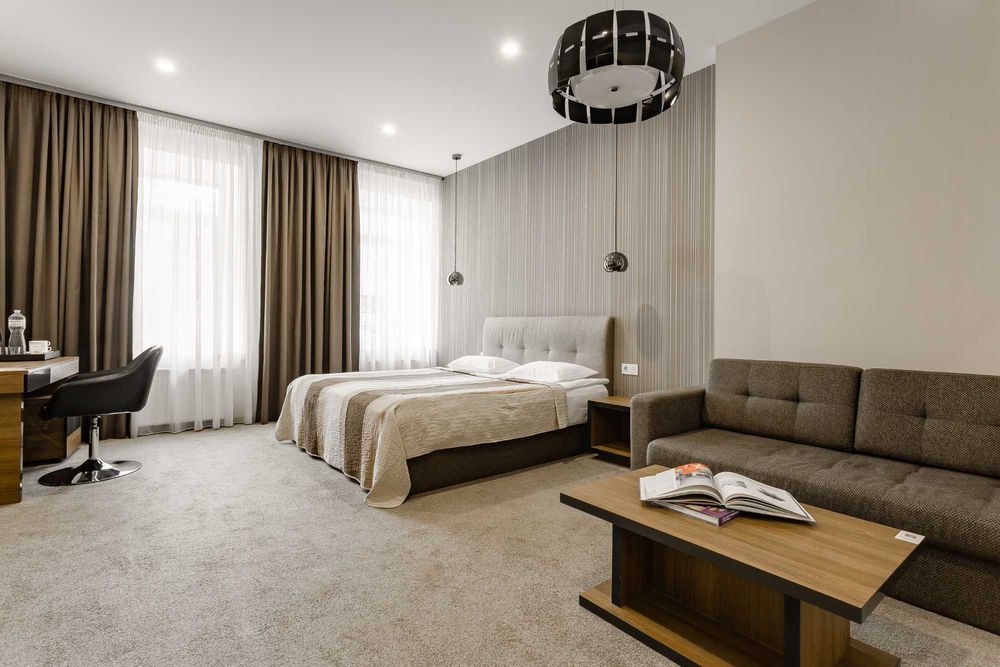 Стильна студія 55 м² у центрі Києва біля Майдану | Генератор | Укриття