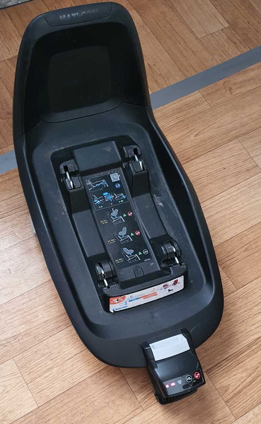Maxi-Cosi CabrioFix + baza 2WayFix - BEZWYPADKOWY