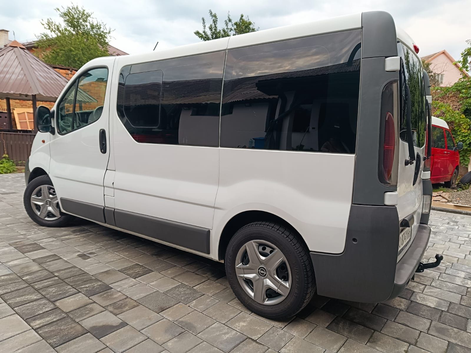 Opel VIVARO 2003