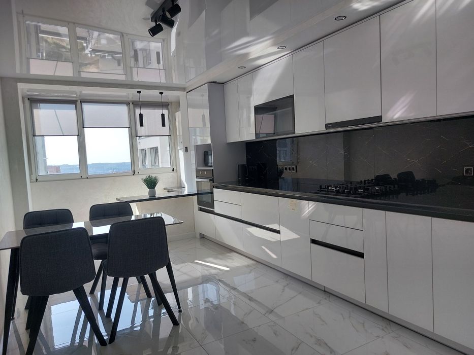 Оренда 2кім. в елітному ЖК Юнона вул.С.Бандери 36