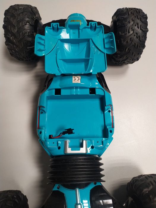 Interaktywne auto terenowe