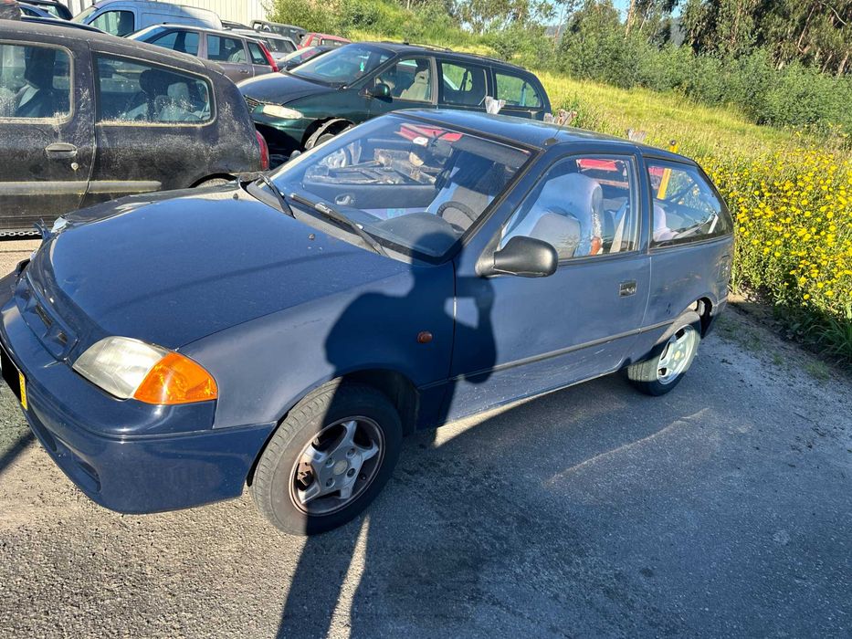Suzuki Swift 1.0 Só Para Peças
