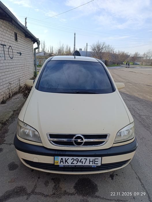 Продам авто Opel Zafira A