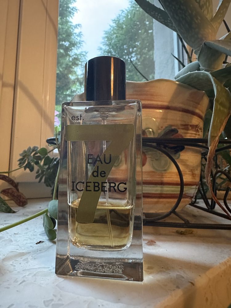 Iceberg Amber edt ambra żywica używane ubytek