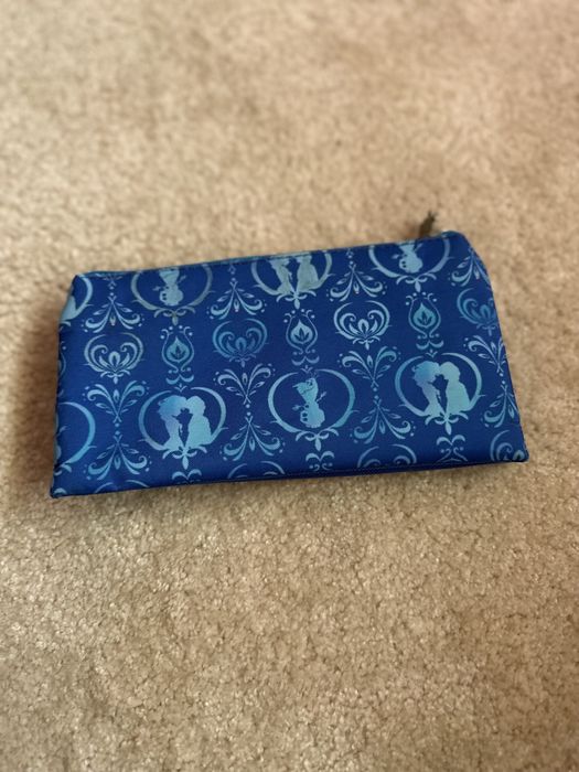 Estojo da Frozen com 2 bolsas