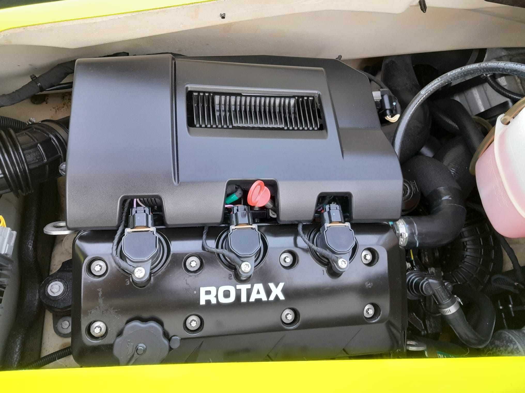 Skuter Wodny SEA DOO RXP-X 300 RS ( 220 KW ) 300 KM