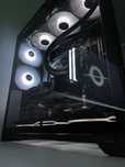 Komputer Rtx 4060 ryzen 5 7500f Ram 36GB DDR5 1TB Lian li o11 visison