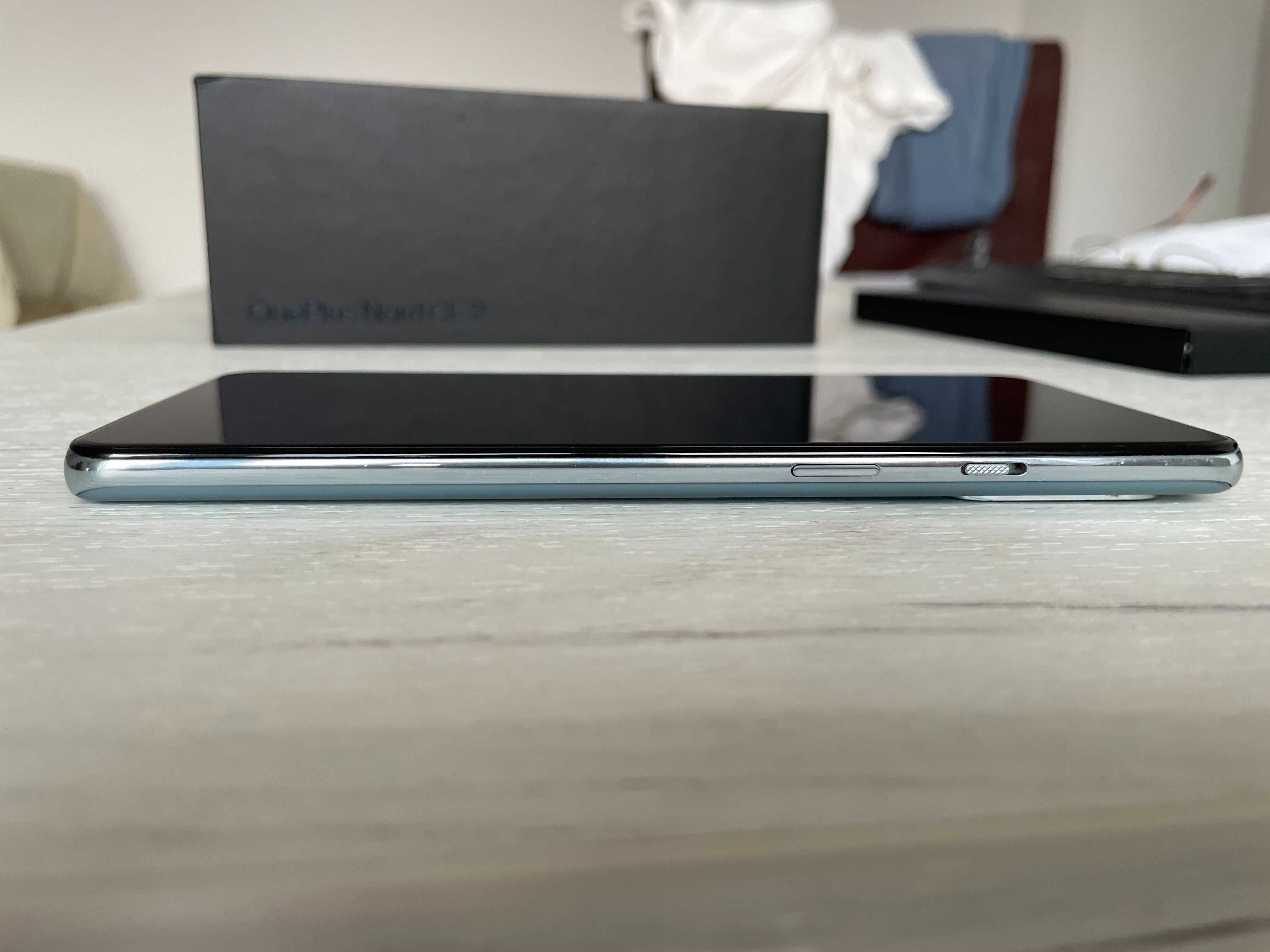 Telefon One Plus 8T stan idealny ! Nowa oryginalna bateria One Plus !