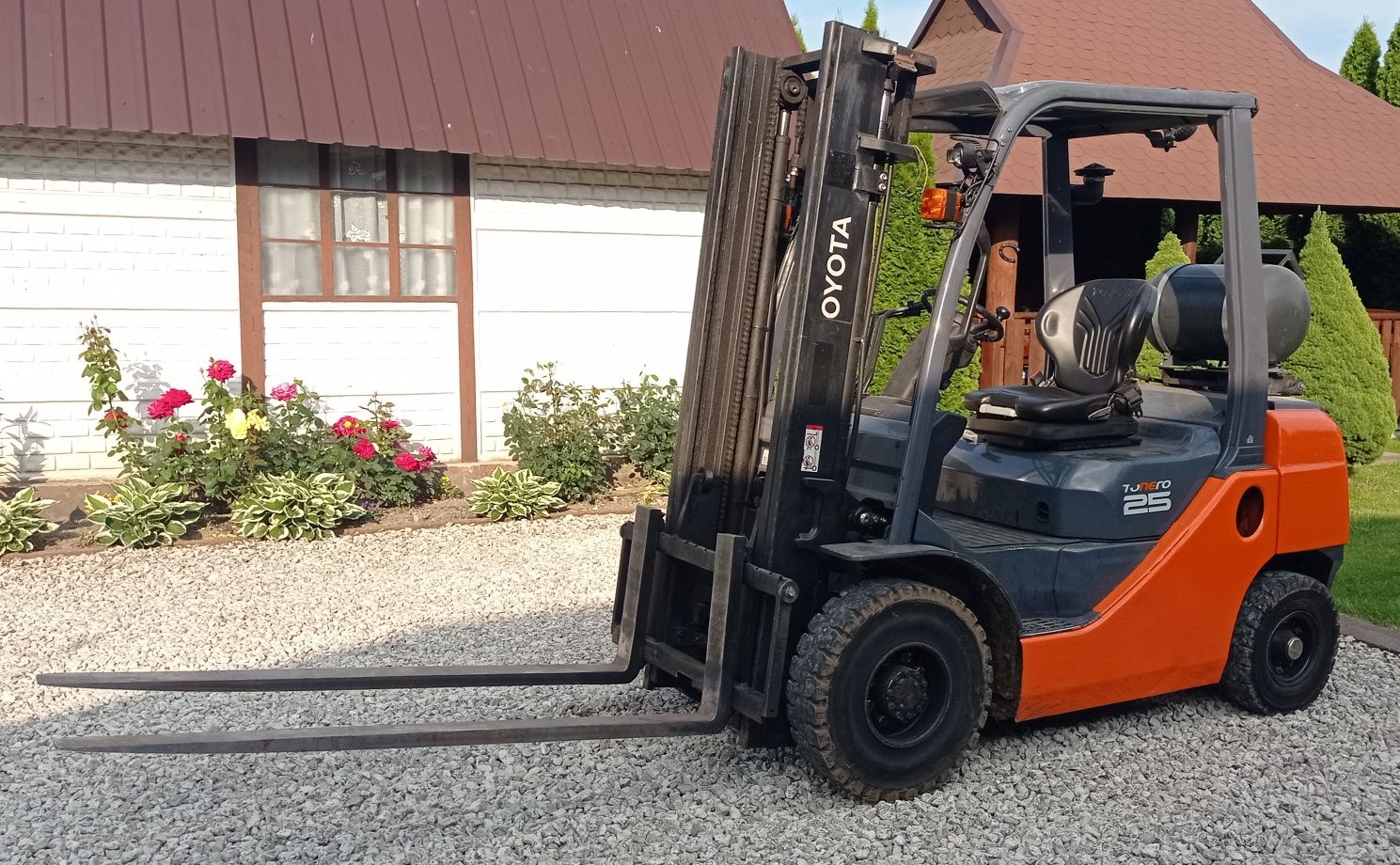 Wózek widłowy Toyota serii 8 02-08fgf25 2,5 tony