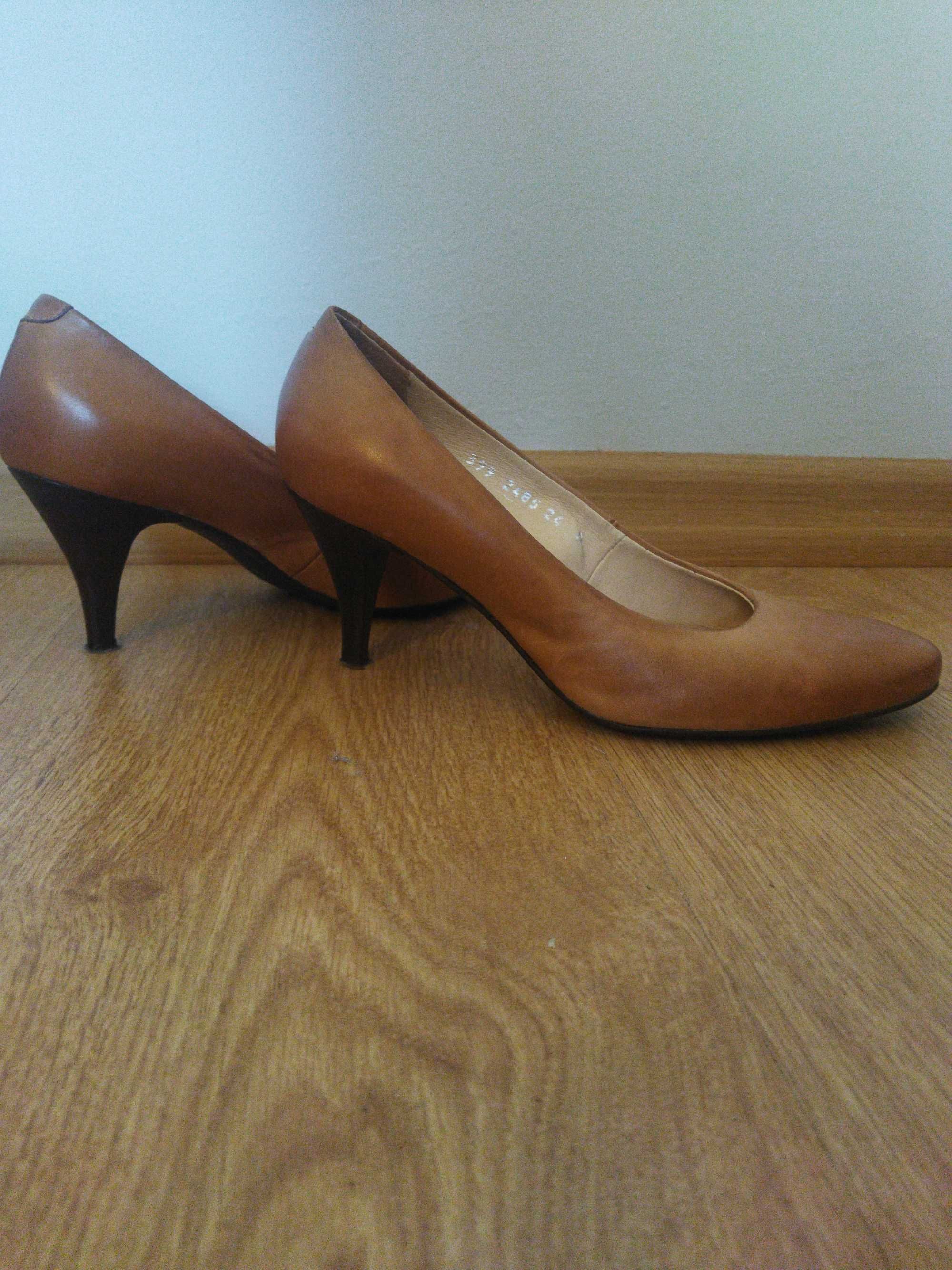 Buty czółenka szpilki Gina Piacci r. 37 skóra naturalna