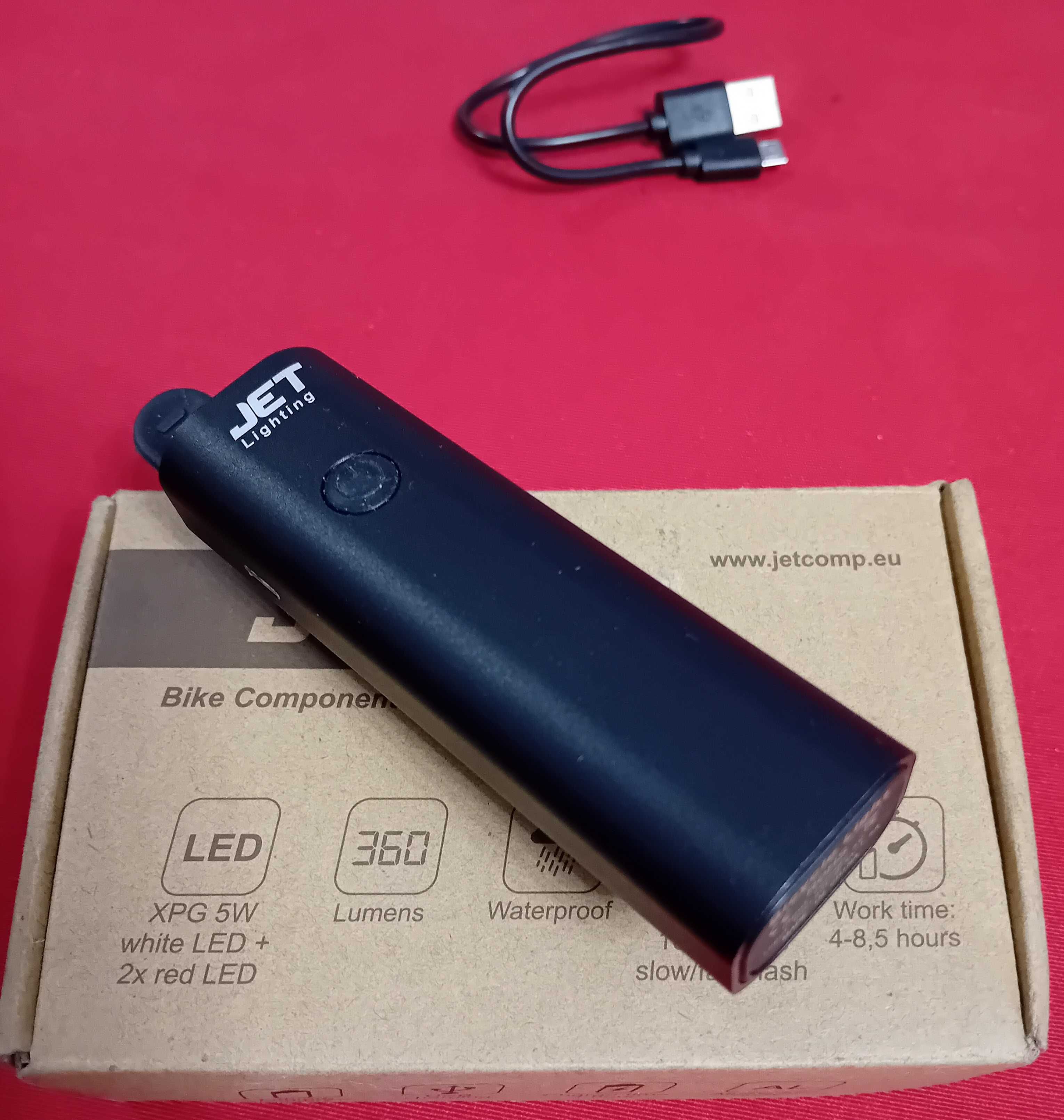 Lampa rowerowa przednia USB / 360 lumenów ,4 funkcje,akumulator/ JET.