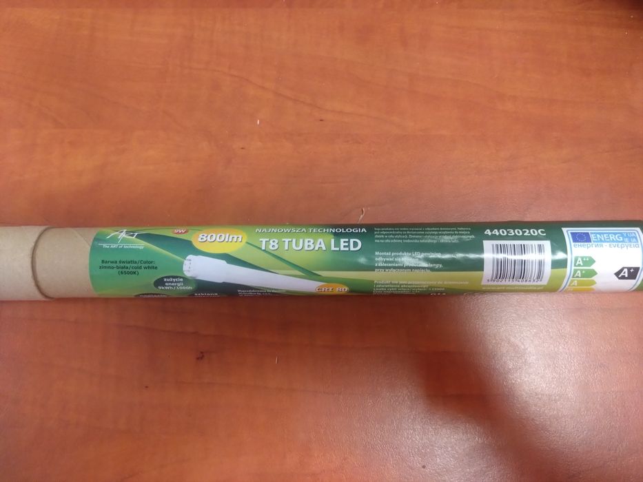 Świetlówka LED  800Lm