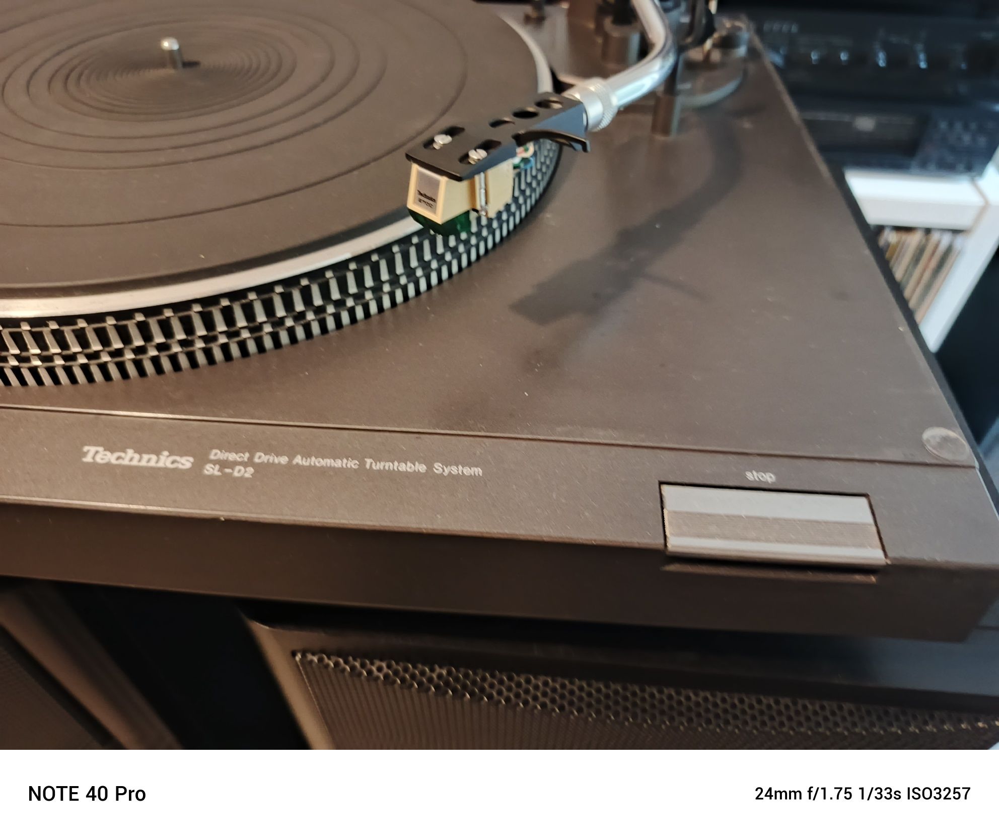 Technics gramofon.