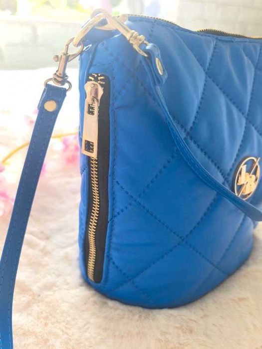 Chabrowa pikowana torebka, worek, Laura Biaggi, 2 paski