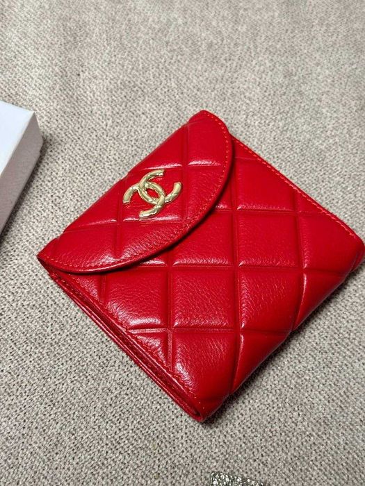 Маленький шкіряний гаманець червоний