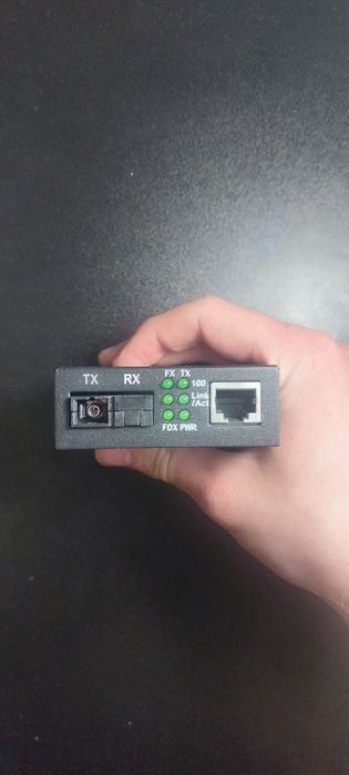 Лот мережевого обладнання (роутер Tenda N301 + медіаконвертор RCI)