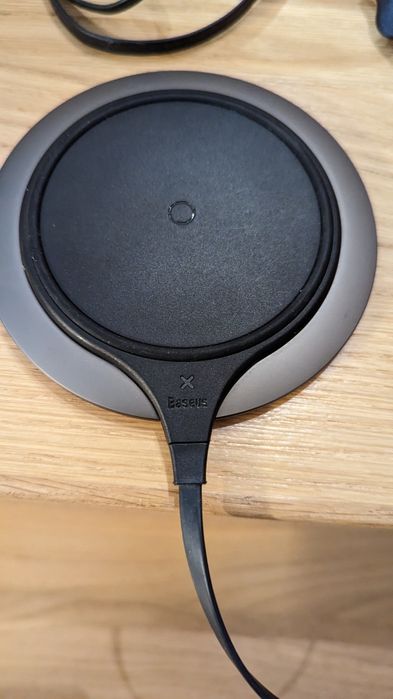 Ładowarka indukcyjna metalowa Baseus