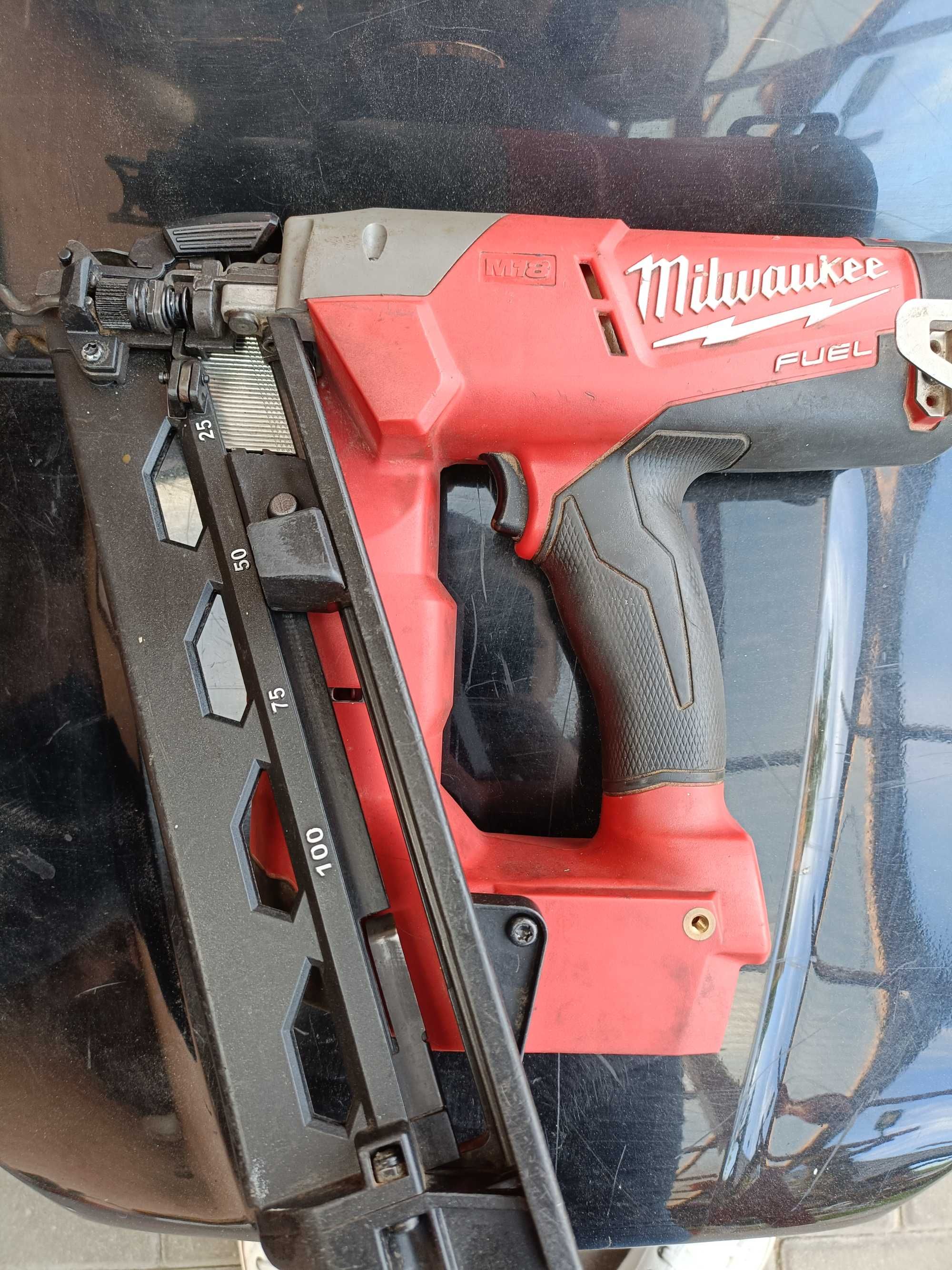 Milwaukee M18 sztyfciarka CN16GA