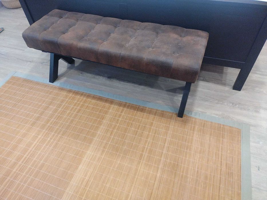 Banqueta castanha