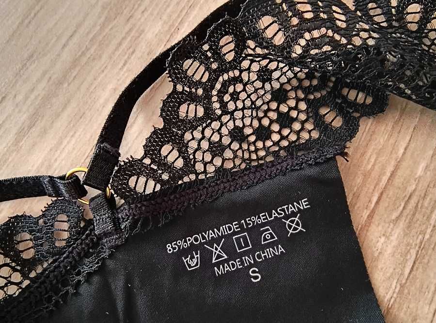 nowe stringi czarne koronka paski * 36 S