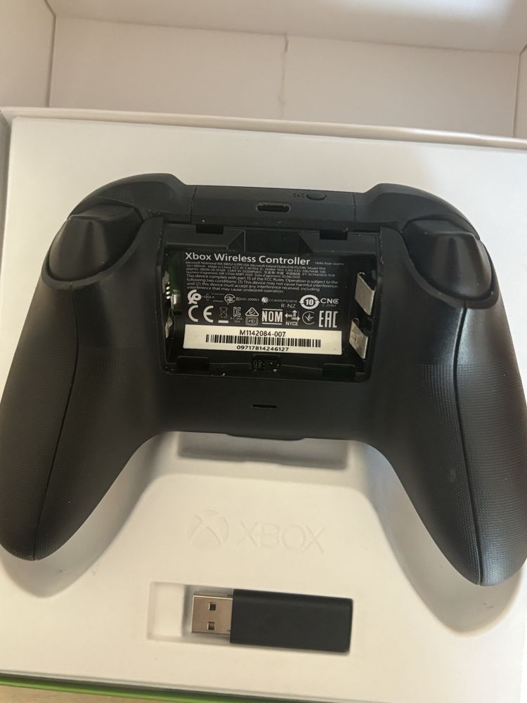 Kontroler bezprzewodowy Microsoft Xbox Series X