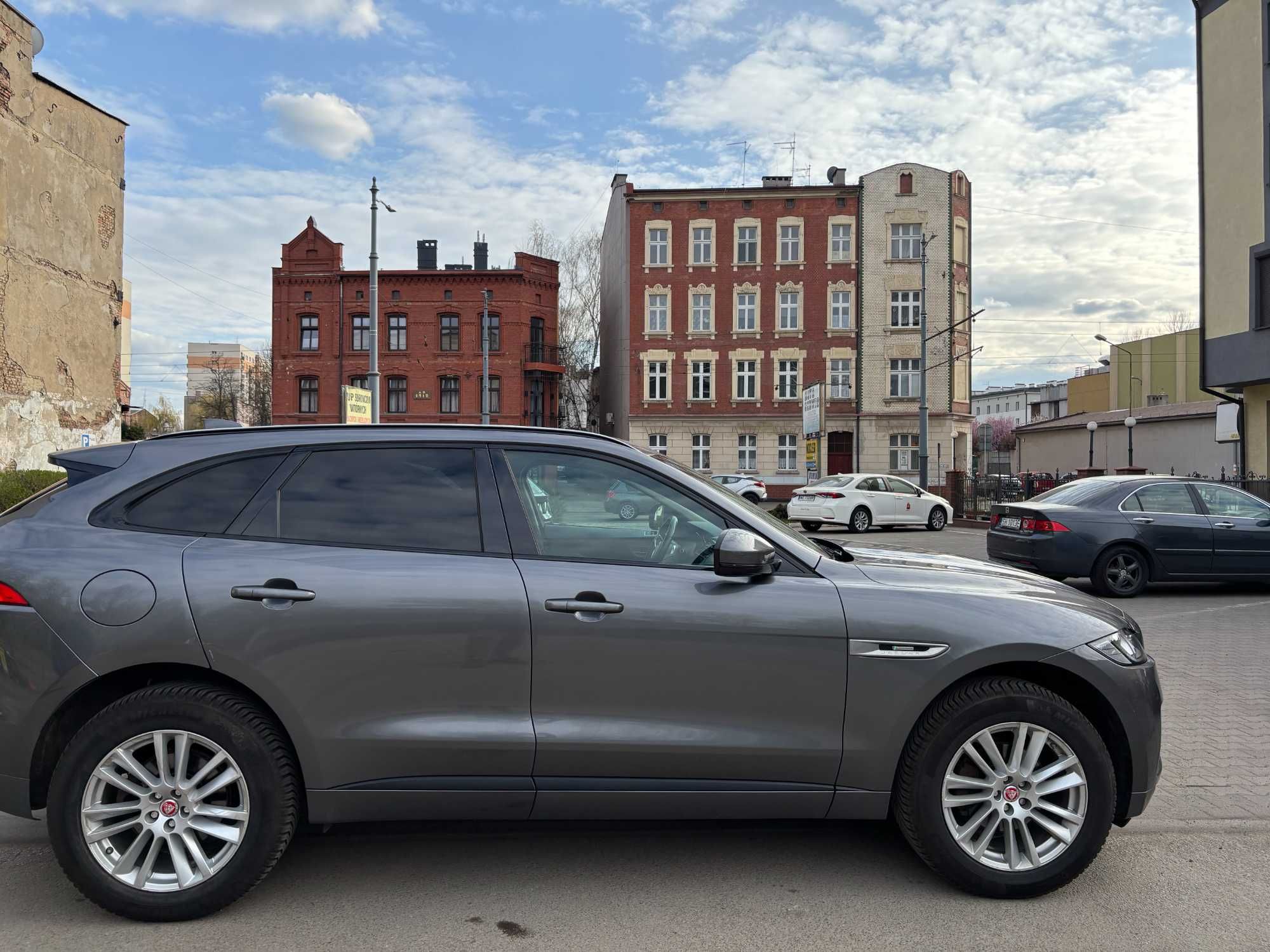 Jaguar F-Pace salon polska 1 właściciel wersja R-sport f-vat23%