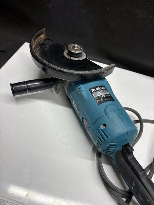 Makita szlifierka GA 9020R