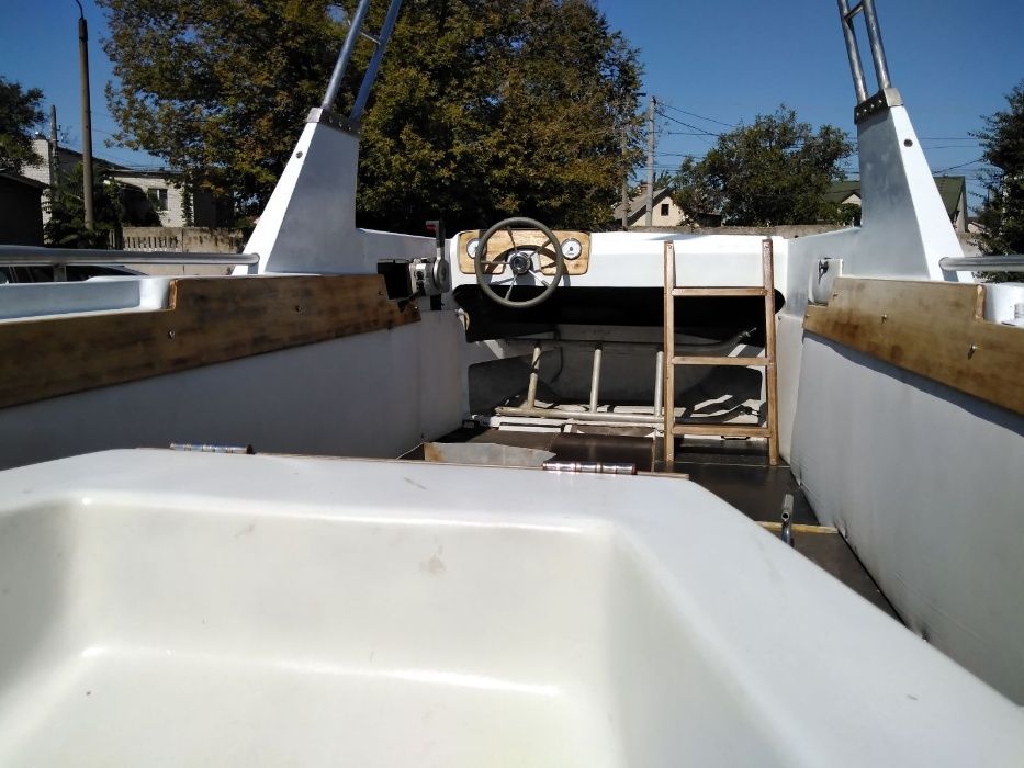 Катер пластик Крым 4П Самоходное моторное