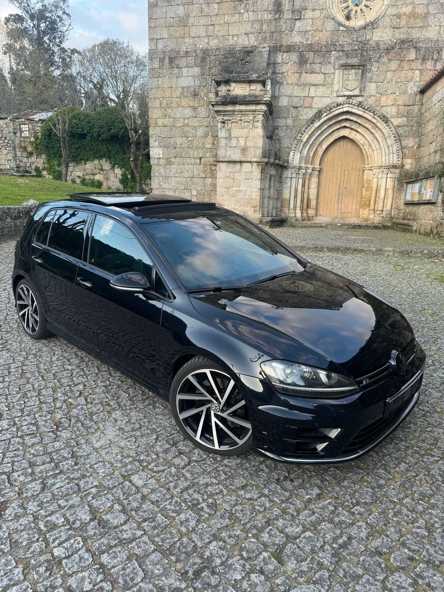 Volkswagen Golf VII R