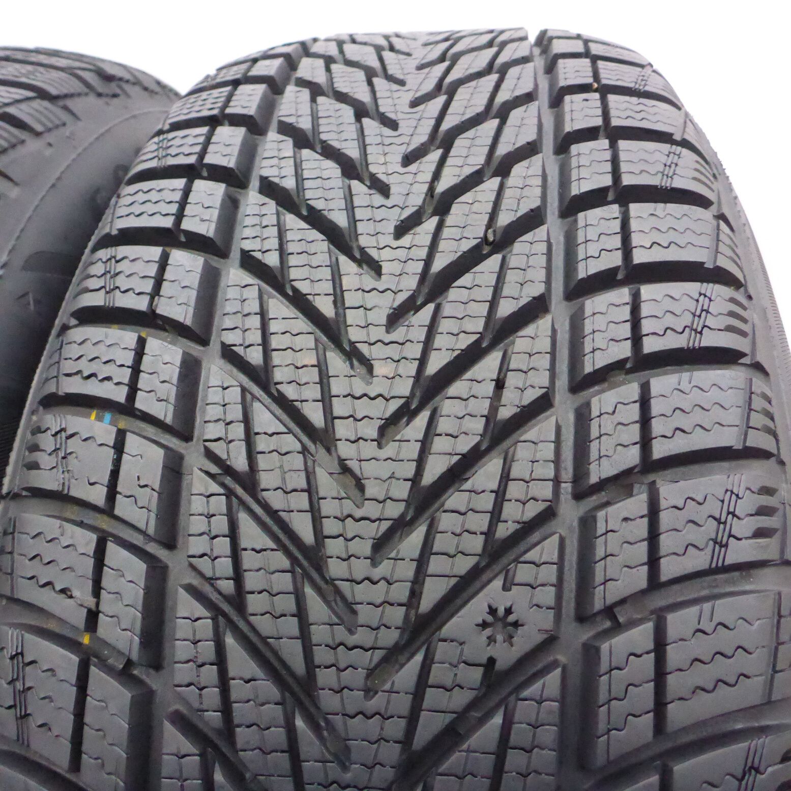Opony 205/55/16 Goodyear 205/55R16 91H Performance 3 Zimowe 2024 8mm